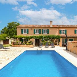 Holiday Home Hortensija by Interhome