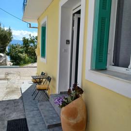 Angie's Home, hotel in Lixouri