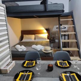 ISMINI STUDIOS, hotel a Menídion
