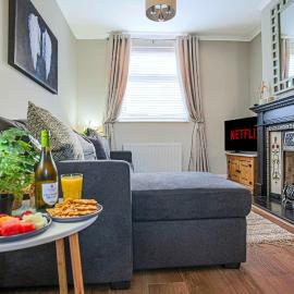 Host & Stay - Newington Road