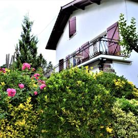 Loretxea, hotel v destinaci Ispoure