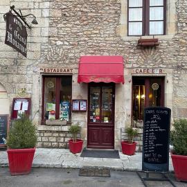 Hôtel restaurant le Grand Monarque Donzy, hotel em Donzy