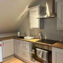 Mid Antrim Modern Apartment, hotelli kohteessa New Ferry