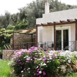 Naiades Villas, viešbutis mieste Karistas