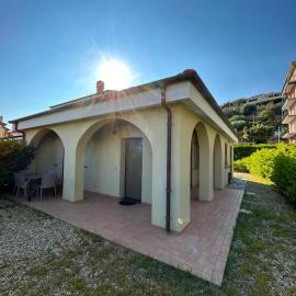 La casa di Mauro - Posto auto privato gratuito - Mare e ciclabile a pochi passi