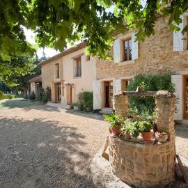 La Ferme Du Midi, Hotel in Piolenc