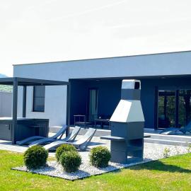 K Relax Place, Varaždinske Toplice, modern home with Sauna, Jacuzzi, WIFI, viešbutis mieste Varaždinske-Toplicė