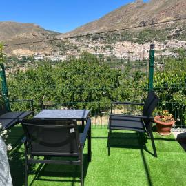 Cortijo Mazarrón, hotel in Güéjar-Sierra