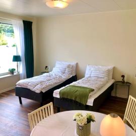 Cozy modern studio apartment stay، فندق في فالكنبرغ