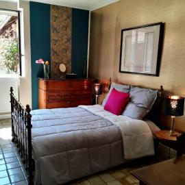 Gite Aux Anciennes Ecuries, hotel a Sancoins