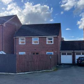 Spacious, Sleeps 13, 3 Baths, 2 Parking, Portland Park, Newstead Abbey, hotel in Kirkby in Ashfield