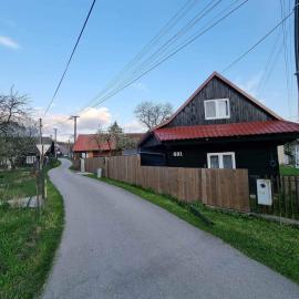 Drevenica na Považí, hotel a Dolná Mariková