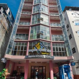 Silver Mounts Hotel: Phnom Penh şehrinde bir otel