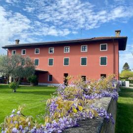 Fiori Di Maggio, hotel v destinácii Muscletto