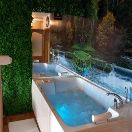 JACUZZI for RELAX - HOLLYWOOD Apartment, STUP, Sarajevo near Airport