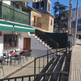 Posada Ojedo Los Ñeros, hotel in Ojedo