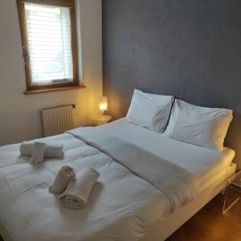 Family friendly 2-Bedroom near Golf & Ski slopes