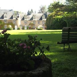 Suite dans un château dans le Haut Anjou, khách sạn ở Pouancé