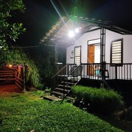 Family villa .hut, hotel u gradu Tariyod