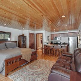 Hot Tub Access: Studio 2 Mi to Taos Ski Resort, hotel in Taos Ski Valley