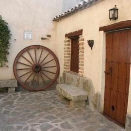 Alojamientos Callejón del Pozo, cerca Puy du Fou, hotel in Gálvez