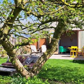 Silver Garden, Hotel in Oosterend