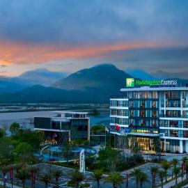 Holiday Inn Express Jiangmen Yinhu Bay by IHG, ξενοδοχείο σε Jiangmen