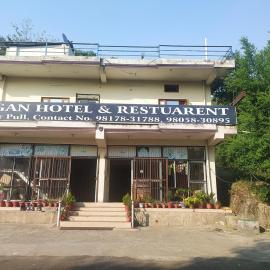 Jagan Hotel And Restaurant, מלון בBhara