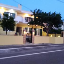SAN FLORAN – hotel w mieście Áyios Flóros