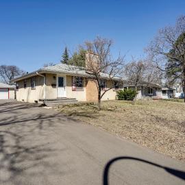 Inviting Minneapolis Vacation Rental w/ Game Room!, hotel a Minneapolis