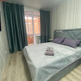 Комфортабельные - уютные апартаменты в Костанай мкр Береке1, hotel in Kostanay