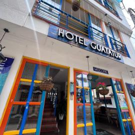 Hotel Guatatur, hotell sihtkohas Guatapé