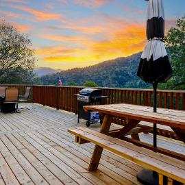 Casita 3 Rios Secluded Mountain Top Home Minutes to Sequoias & Kings Canyon