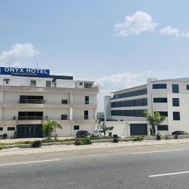 ONYX HOTEL Yamoussoukro, hotel en Yamusukro