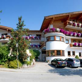 Viesnīca Ferienhotel Fuchs pilsētā Zolla