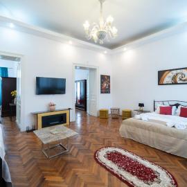 5* noble house in historic center, hotel en Cluj-Napoca