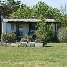 Viesnīca MAS MAURANE-Le Platane avec SPA privé aux portes d'ARLES pilsētā Taraskona