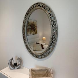 Appartamento Campiano B, hótel í Malcesine