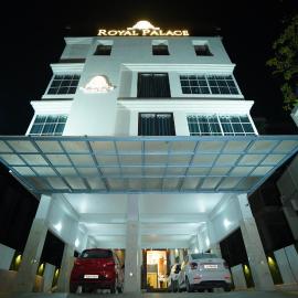 Hotel Royal Palace, ξενοδοχείο σε Guwahati