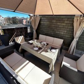 R39 Attic with Terrace and Private Parking