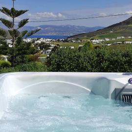 Irini's house with Jacuzzi, Hotel in Prodromos Paros