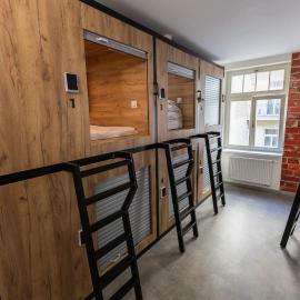 Capsule hostel Andel Centre SPIRIT, hotel in Praag