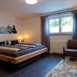 Mosel19 - Moderne, hochwertige Ferienwohnung、Niederfellのホテル