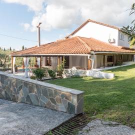 Holiday House 'To Abeli', hotel in Lithakia