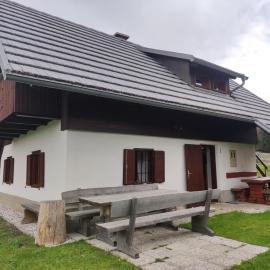Hodnik Apartment - Pasture Uskovnica, Bohinj, hotel in Srednja Vas v Bohinju