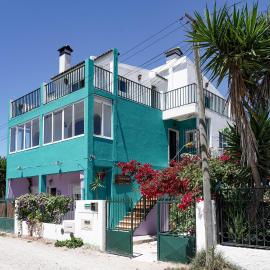 Natural Mystic Hostel, hotel in Costa da Caparica