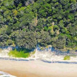 Castaways Beach House Noosa, hotelli kohteessa Marcus Beach