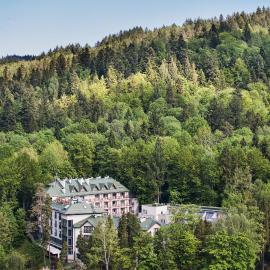 Hotel Prezydent Krynica Zdrój โรงแรมในกรินีซา ดรอยจ์