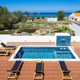 Villa Makisland With Sea View
