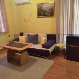 Гарсониера, hotel in Stara Zagora